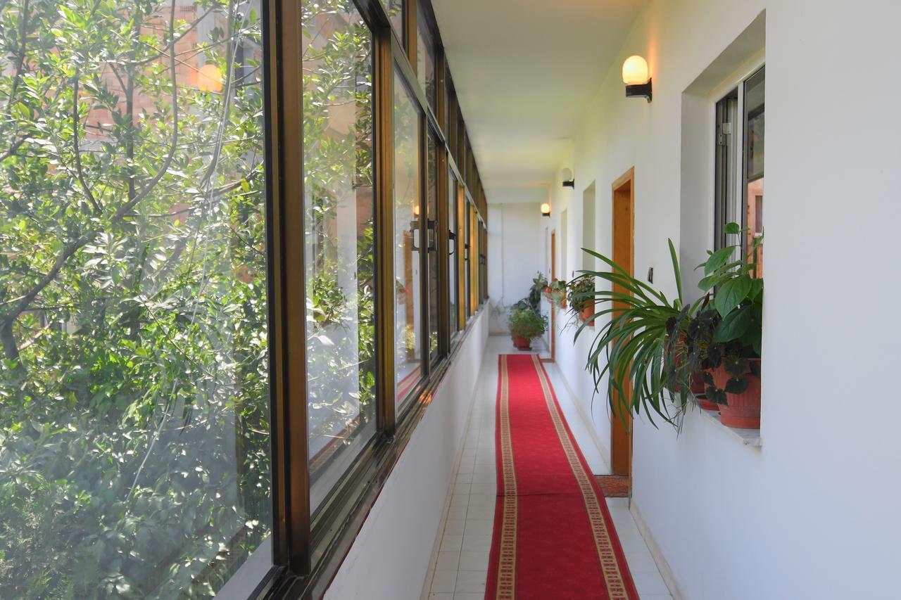 טיראנה Hotel Haxhiu מראה חיצוני תמונה